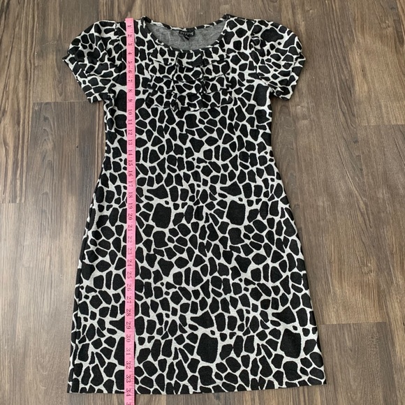 Enfocus Studio Animal Print Ruffle Collar Dress - Picture 12 of 14